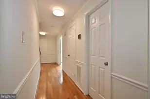 7421 Mahaska Dr, Derwood, MD 20855 - Photo 9