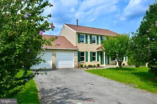 7421 Mahaska Dr, Derwood, MD 20855 - Photo 1