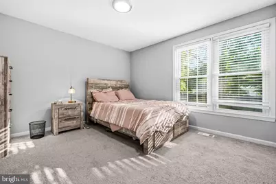 17624 Lindstrom Court, Gaithersburg, MD 20877 - Photo 7