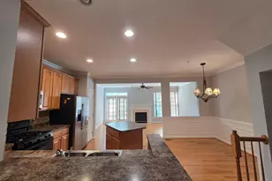 10410 Damascus Park Ln, Damascus, MD 20872 - Photo 5
