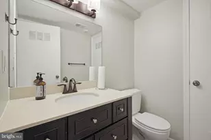 6412 Needle Leaf Dr, Rockville, MD 20852 - Photo 7