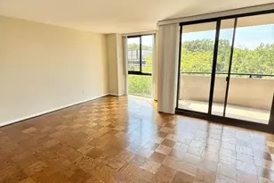 4620 N Park Ave, Chevy Chase, MD 20815 - Photo 11