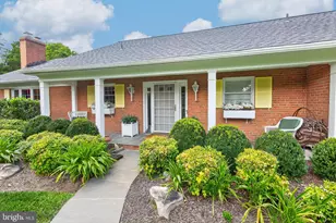 8501 Warde Terrace, Potomac, MD 20854 - Photo 3