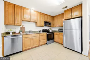 9717 Winery Ct, Gaithersburg, MD 20879 - Photo 7