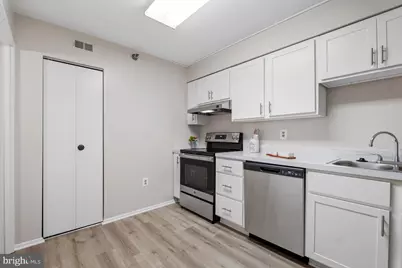 15100 Interlachen Drive #4-420, Silver Spring, MD 20906 - Photo 11