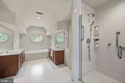 19808 Falling Spring Court, Gaithersburg, MD 20882 - Photo 33