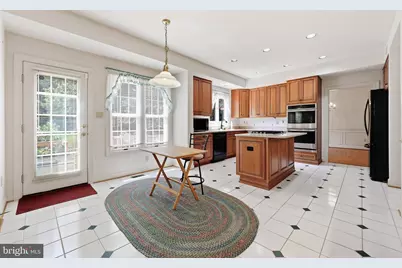 19808 Falling Spring Court, Gaithersburg, MD 20882 - Photo 11