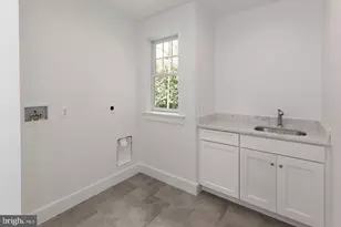 6206 E Halbert Rd, Bethesda, MD 20817 - Photo 31