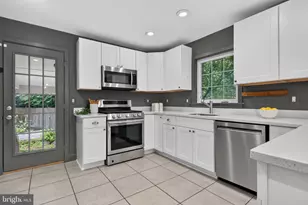 6013 Kingsford Ct, Bethesda, MD 20817 - Photo 15