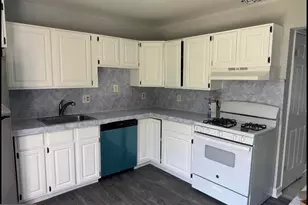 11124 Oak Leaf Dr, Silver Spring, MD 20901 - Photo 5