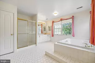 7341 Cliff Pine Dr, Gaithersburg, MD 20879 - Photo 27
