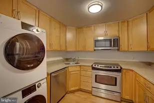 4601 N Park Ave, Chevy Chase, MD 20815 - Photo 5