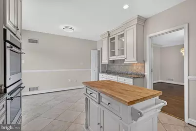 6216 Goodview Street, Bethesda, MD 20817 - Photo 17
