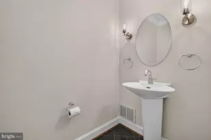 6216 Goodview St, Bethesda, MD 20817 - Photo 13