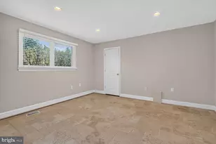 6216 Goodview St, Bethesda, MD 20817 - Photo 37