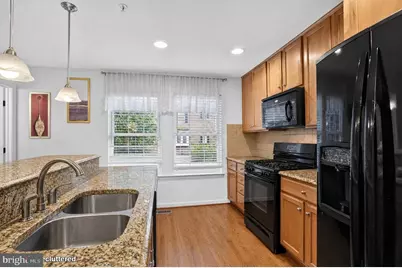 18705 Falling River Drive, Gaithersburg, MD 20879 - Photo 17