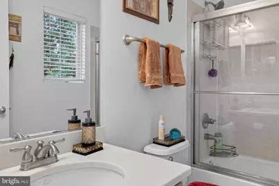 18705 Falling River Drive, Gaithersburg, MD 20879 - Photo 33