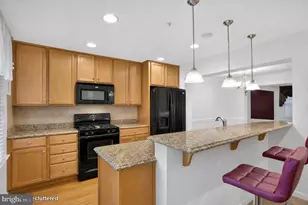 18705 Falling River Dr, Gaithersburg, MD 20879 - Photo 15
