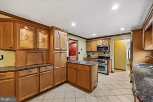 20432 Greenfield Rd, Germantown, MD 20876 - Photo 9