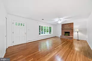 22812 Clarkbrooke Dr, Clarksburg, MD 20871 - Photo 3