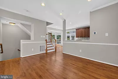 20811 Shamrock Glen Circle, Germantown, MD 20874 - Photo 3