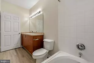 13501 Derry Glen Ct, Germantown, MD 20874 - Photo 19