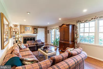 11905 Viewcrest Terrace, Silver Spring, MD 20902 - Photo 17