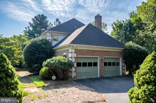 26 Holly Leaf Ct, Bethesda, MD 20817 - Photo 7