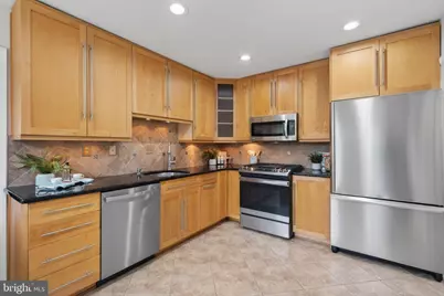 5701 Radnor Court, Bethesda, MD 20817 - Photo 17