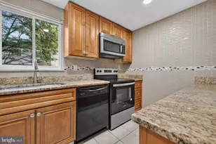7804 Epsilon, Derwood, MD 20855 - Photo 5