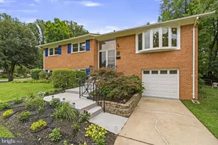 6412 Hollins Dr, Bethesda, MD 20817 - Photo 5