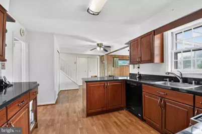 7905 Ivymount Terrace, Potomac, MD 20854 - Photo 7