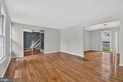 7905 Ivymount Terrace, Potomac, MD 20854 - Photo 3