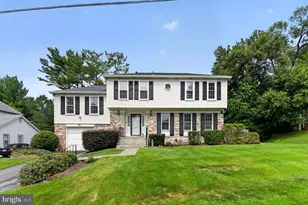 7905 Ivymount Terrace, Potomac, MD 20854 - Photo 1