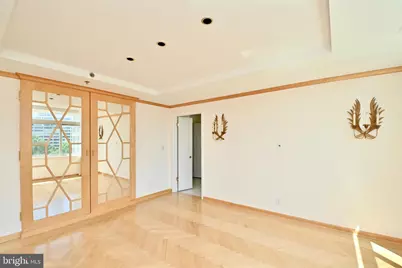 5610 Wisconsin Avenue #903, Chevy Chase, MD 20815 - Photo 19