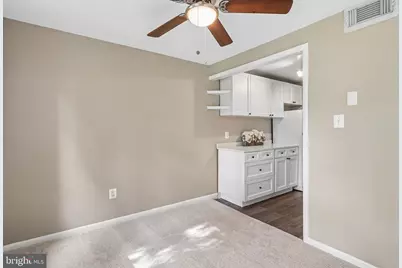 10200 Rockville Pike #302, Rockville, MD 20852 - Photo 17
