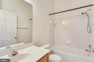20606 Duck Pond Pl, Germantown, MD 20874 - Photo 5