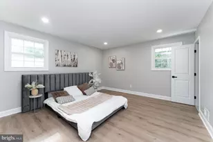 6411 Earlham Dr, Bethesda, MD 20817 - Photo 15