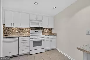 4601 Park Ave N, Chevy Chase, MD 20815 - Photo 3