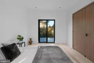 4902 Greenway Dr, Bethesda, MD 20816 - Photo 53