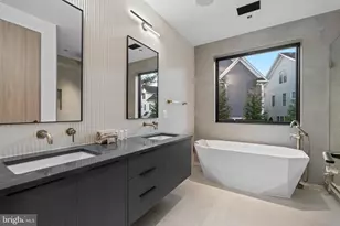 4902 Greenway Dr, Bethesda, MD 20816 - Photo 39