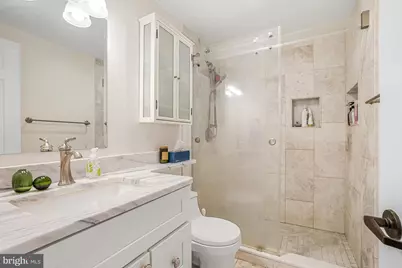 4801 Fairmont Avenue #810, Bethesda, MD 20814 - Photo 21