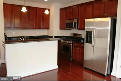 688 Pullman Place, Gaithersburg, MD 20877 - Photo 7