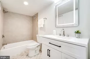 5225 Pooks Hill Rd, Bethesda, MD 20814 - Photo 27