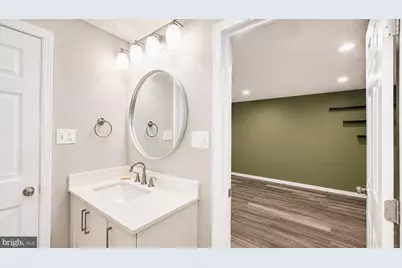 19105 Willow Spring Drive, Germantown, MD 20874 - Photo 11