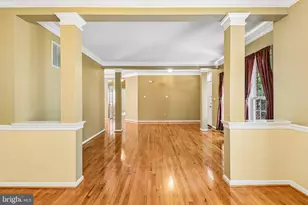 18428 Crownsgate Cir, Germantown, MD 20874 - Photo 9