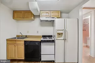 2303 Newton Dr, Rockville, MD 20850 - Photo 23