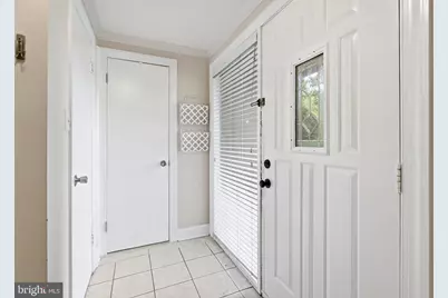 19538 Burlingame, Montgomery Village, MD 20886 - Photo 3