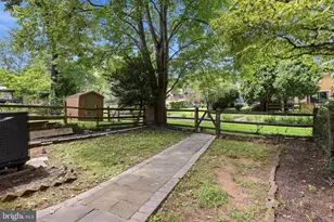 19538 Burlingame, Montgomery Village, MD 20886 - Photo 41