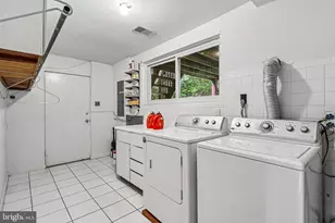 8901 Charred Oak Dr, Bethesda, MD 20817 - Photo 39